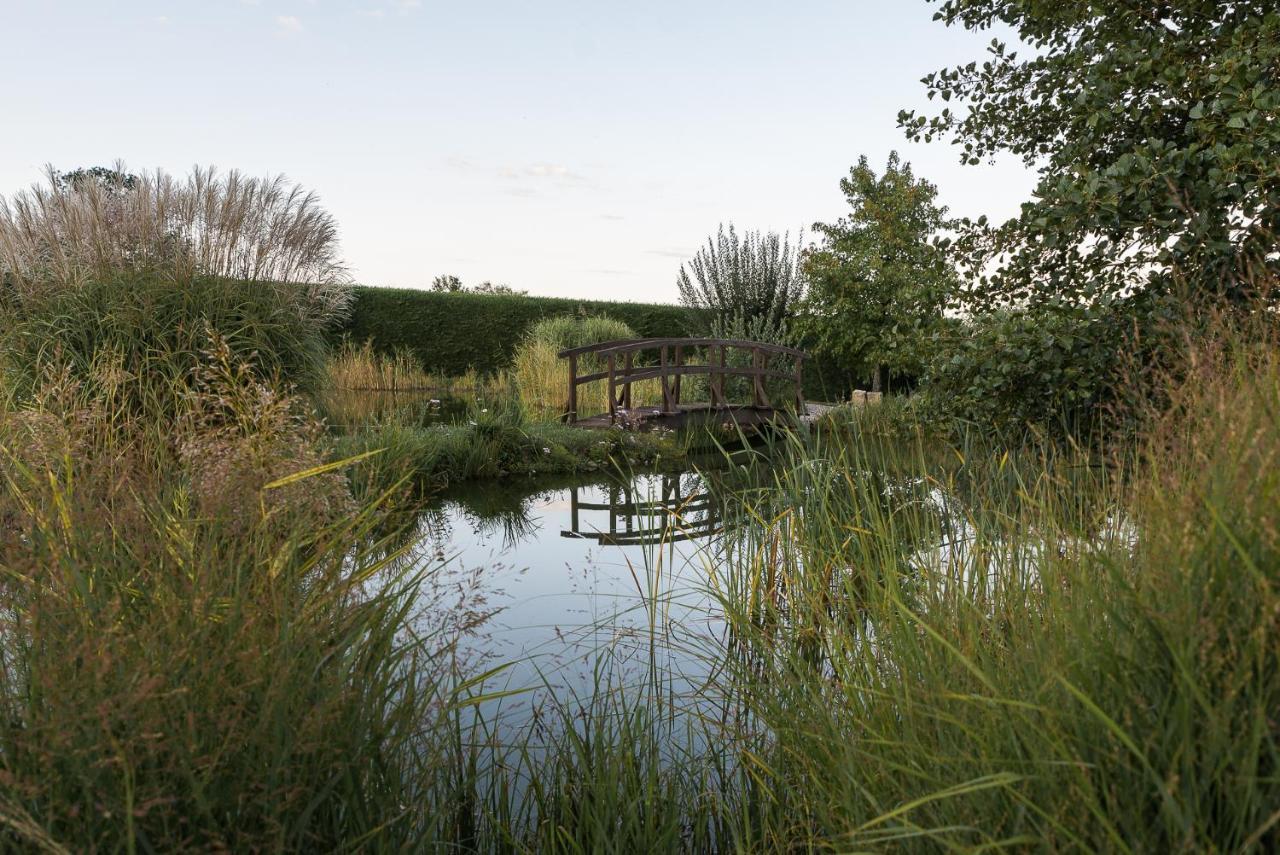 Maison D'Hotes Les Jardins De Madeleine Bernardville ภายนอก รูปภาพ