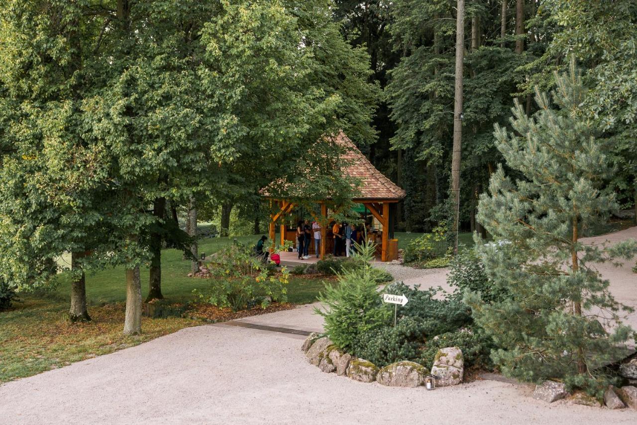 Maison D'Hotes Les Jardins De Madeleine Bernardville ภายนอก รูปภาพ